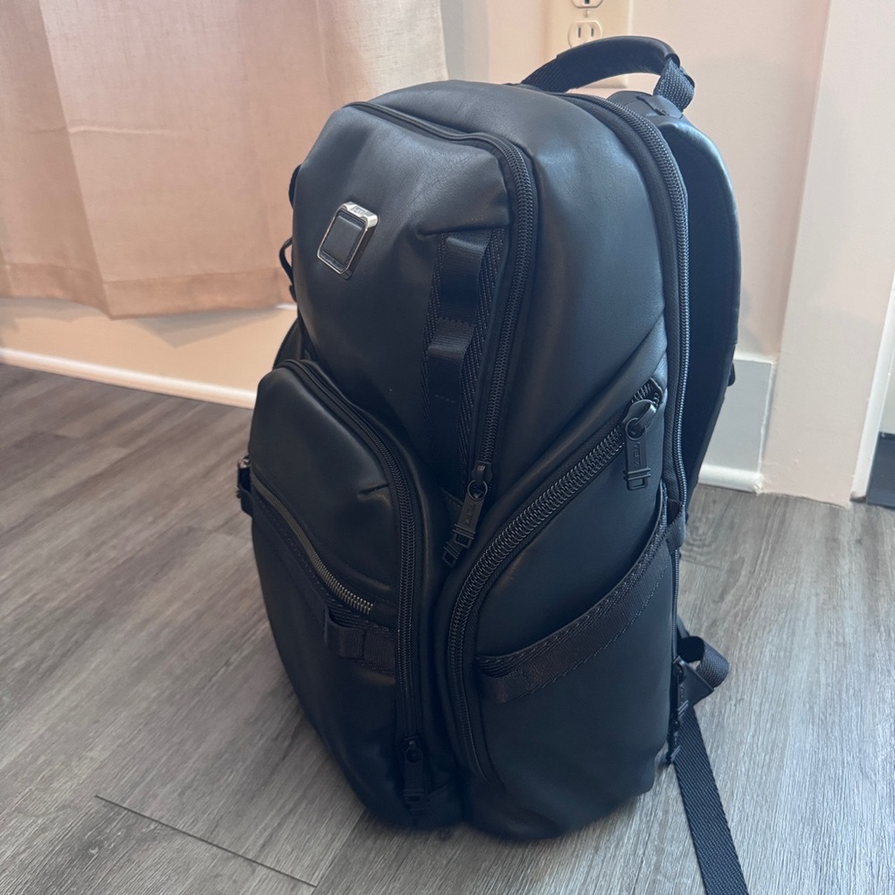 Authentic TUMI Alpha Search Leather Backpack - image 3